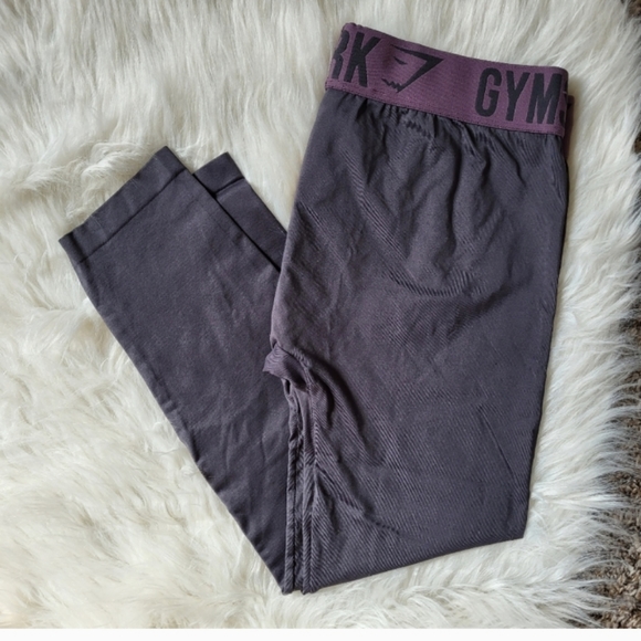 SOLD!!!!!!!!Gymshark Bundle Size Large - Picture 6 of 7